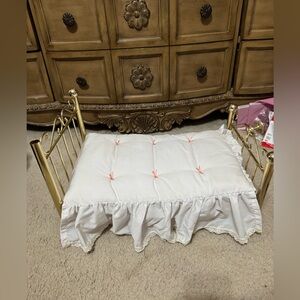 American Girl Samantha Brass bed for 18” doll